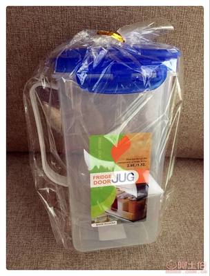 【永晶廠家直銷(xiāo)加厚廚房五谷雜糧收納罐帶手柄塑料冷水壺防潮食品密封罐8066】臺(tái)州市黃巖永晶塑料廠 - 產(chǎn)品庫(kù)