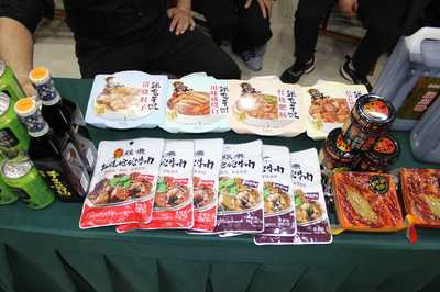 南充市商務(wù)局組織召開南充造優(yōu)質(zhì)農(nóng)產(chǎn)品進臺州市機關(guān)食堂選品會